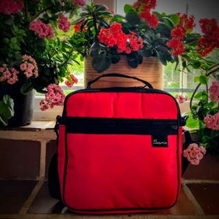 Funda cadrada vermella con detalles en negro para pandeireta - Imaxe 1