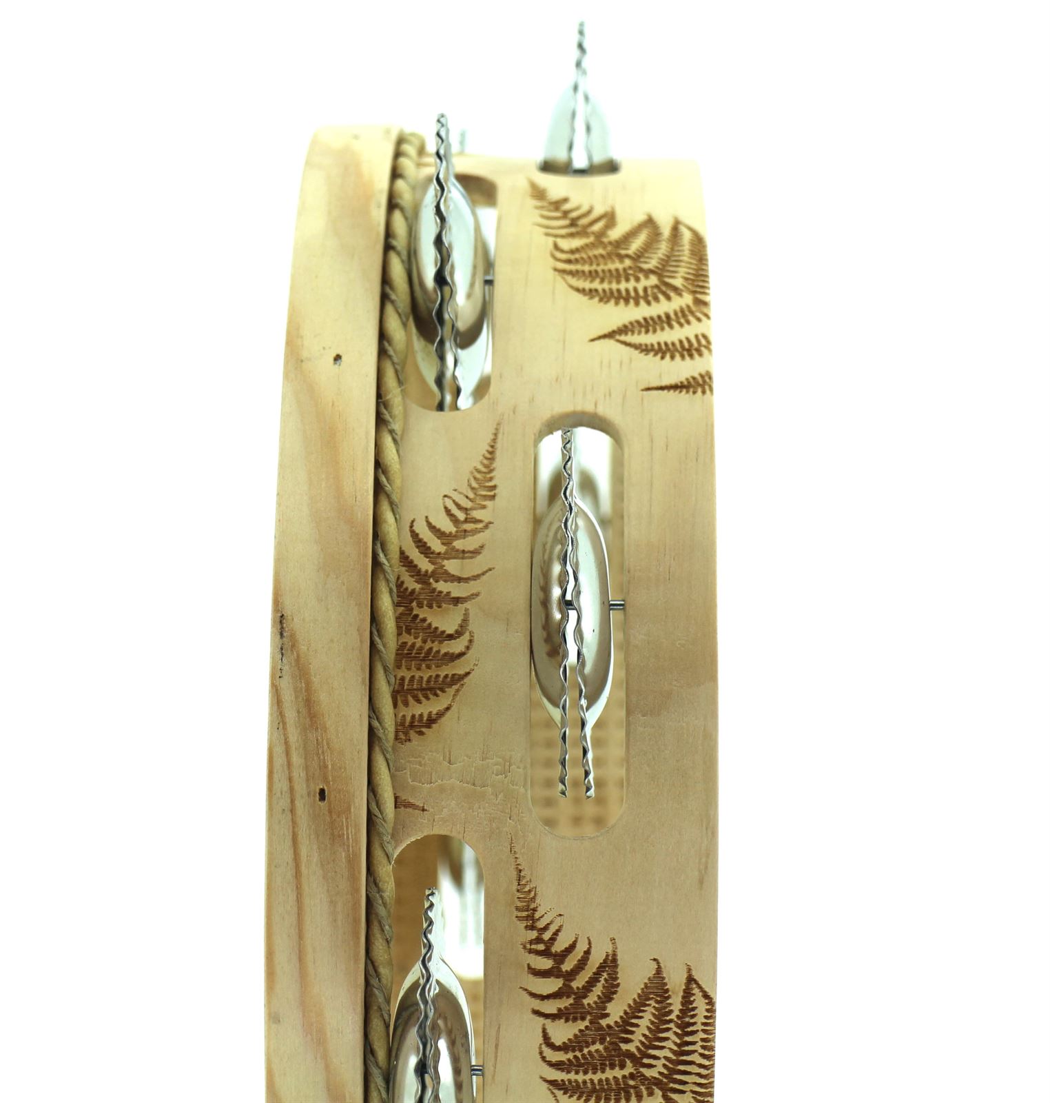 Pandeireta de 9 pares decorada con fentos e ferreñas tradicionais. - Imaxe 1