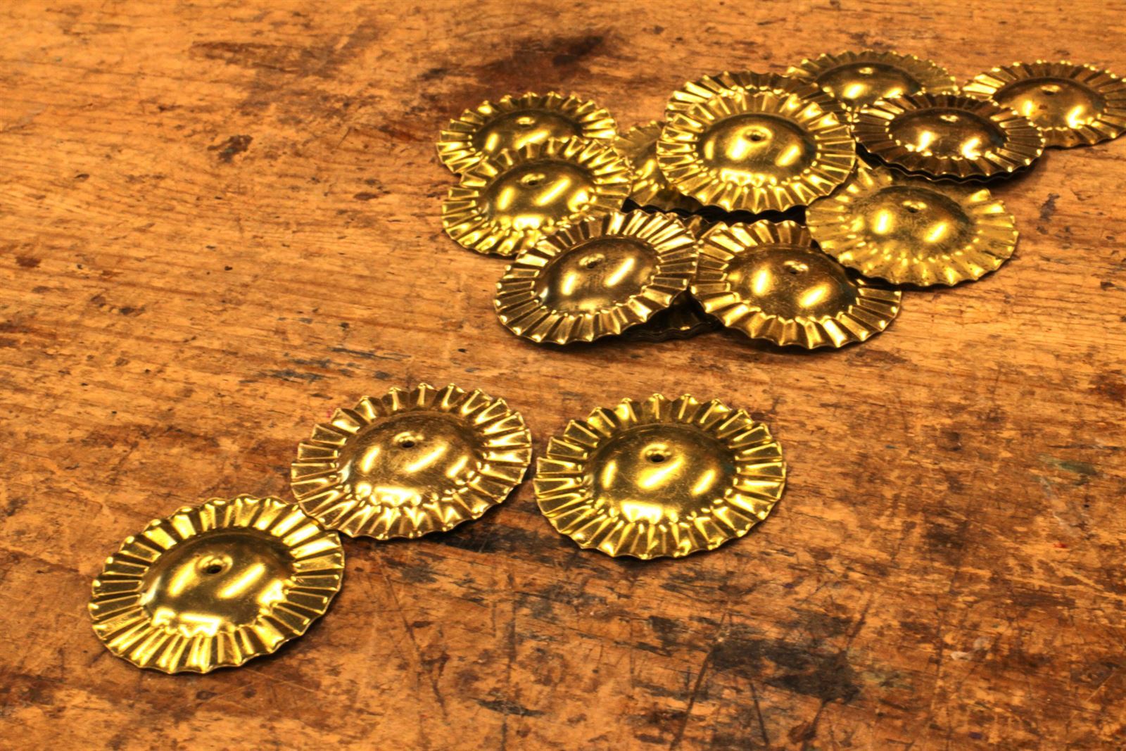 Par de ferreñas tradicionais douradas pequenas - Imaxe 1